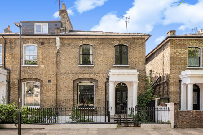 Nieruchomości za granicą - Twoja szansa na inwestycję 1